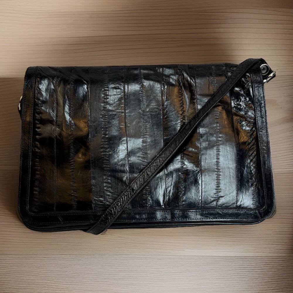 1980s EEL Skin Purse Black Shoulder Bag‎ Envelope Buttery Soft Shiny Korea